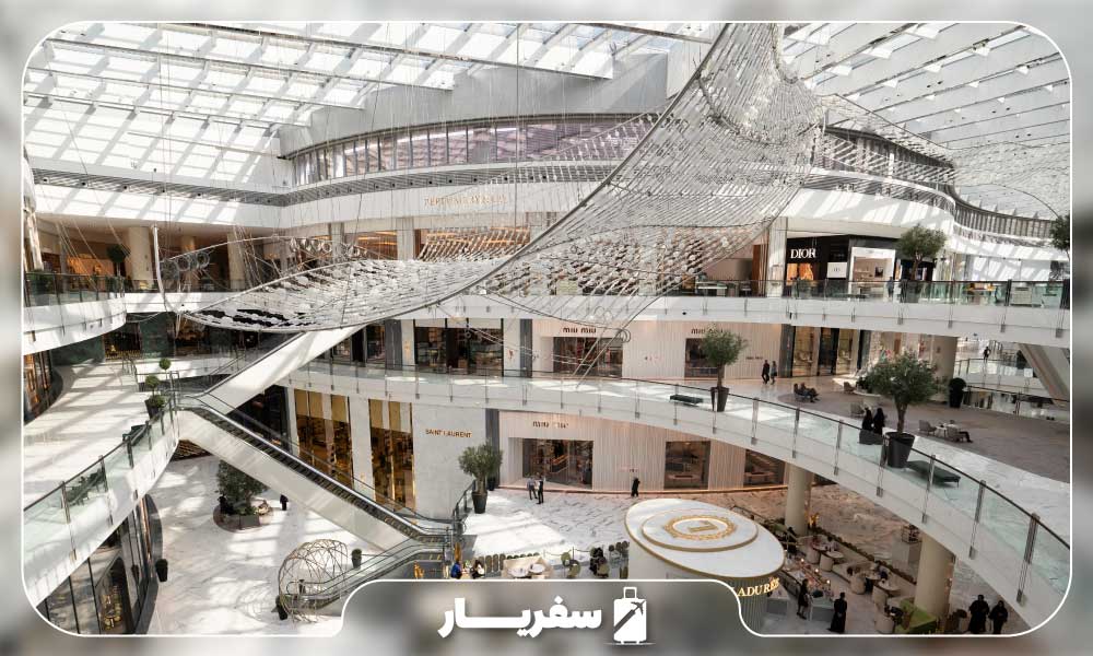 برندها و فروشگاه‌ها در دبی مال