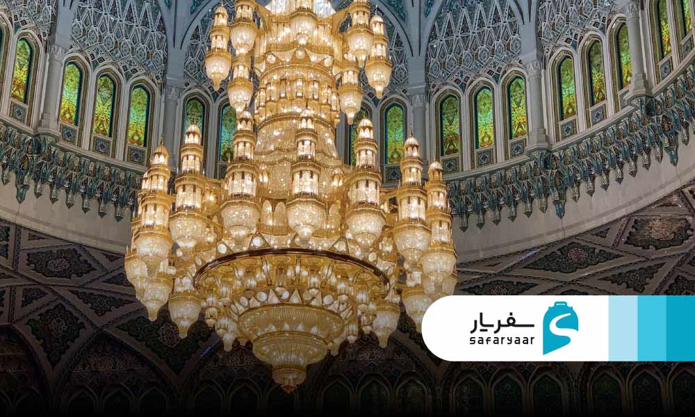 لوسترهای کریستالی و تزیینات نورانی