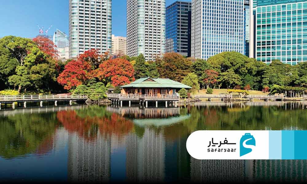 باغ هاماریکیو – چایخانه وسط دریاچه