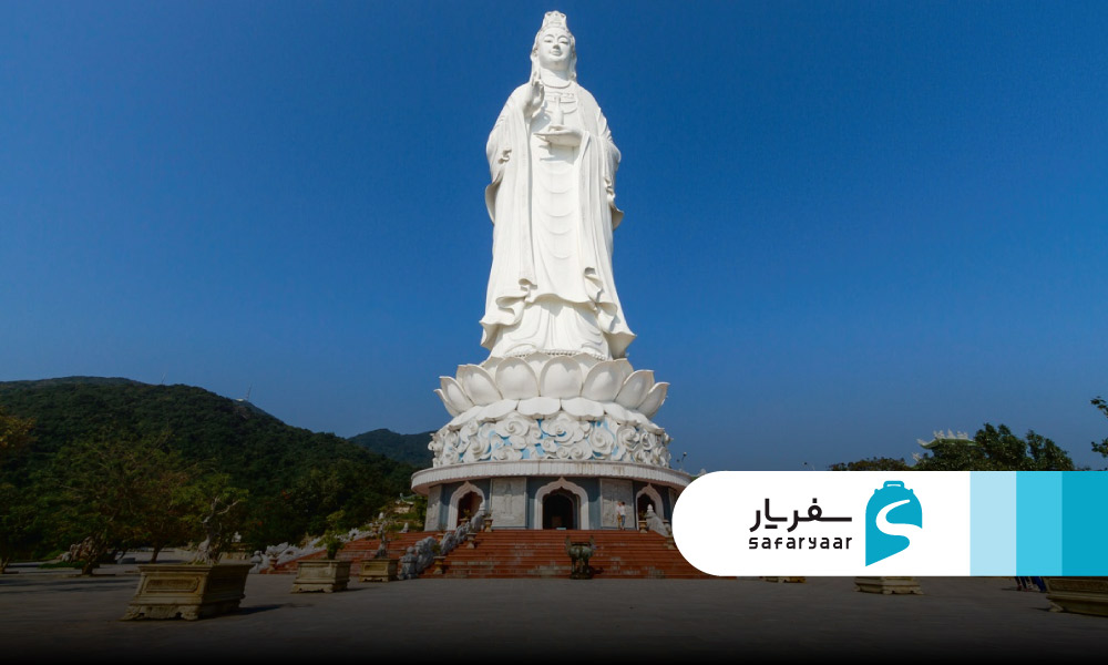 مجسمه بانو بودا