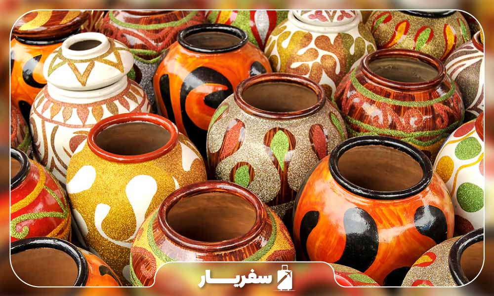 مجسمه های چوبی