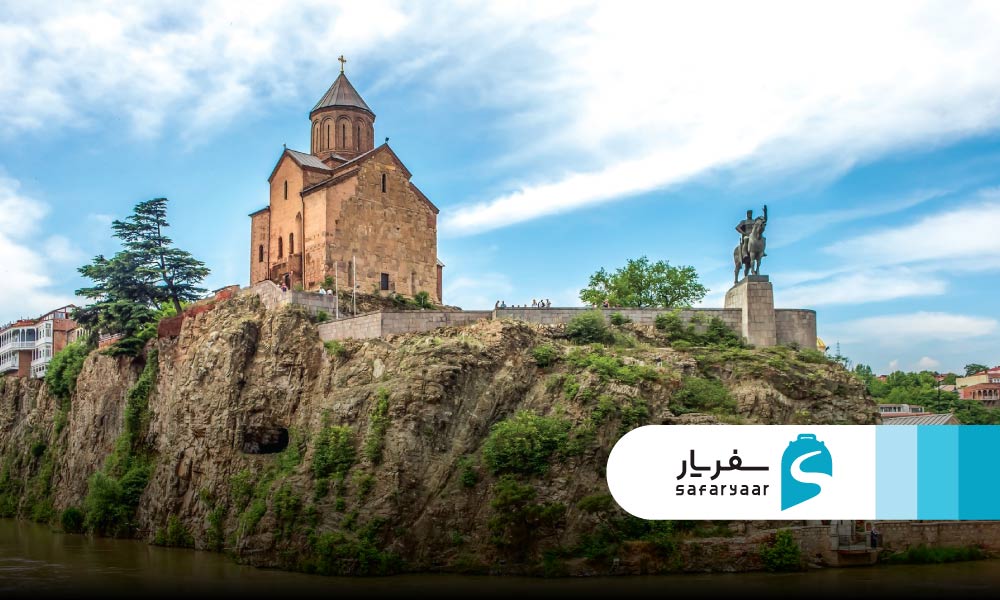 کلیسای متخی و مجسمه واختانگ اول