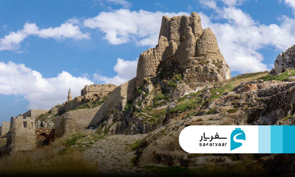 بخش های دیدنی قلعه وان