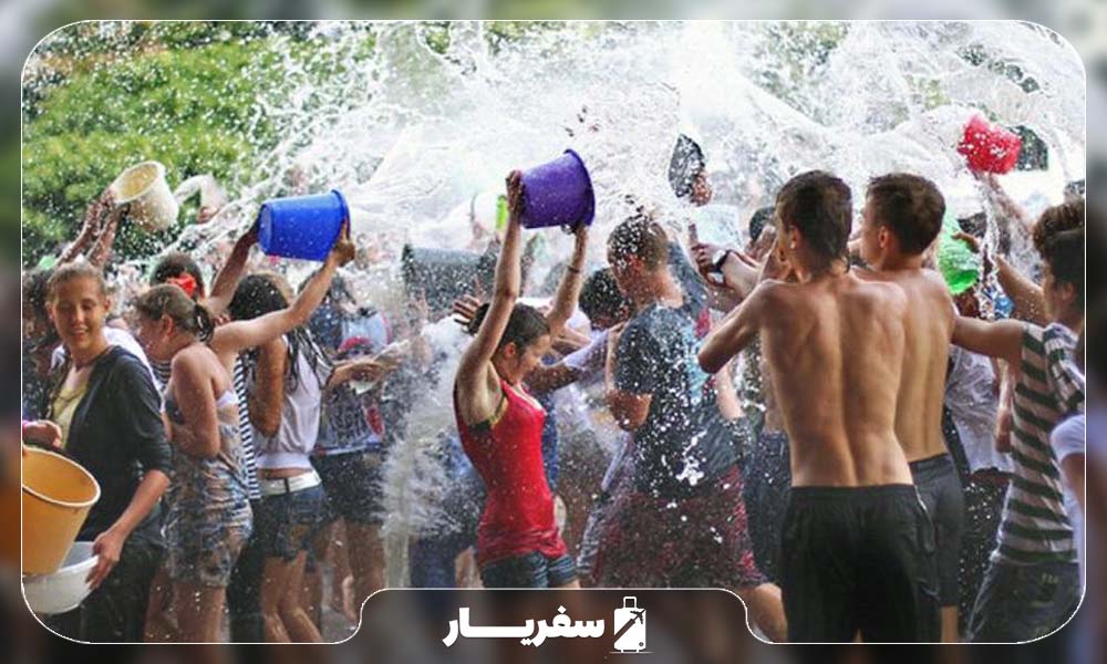 جشن آب ارمنستان در تابستان ها
